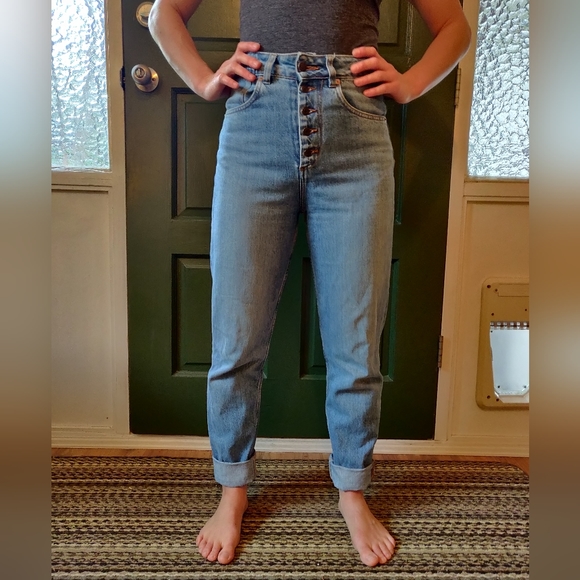 Decade Studio Bonnie Taper Jeans in Braga - Picture 1 of 4